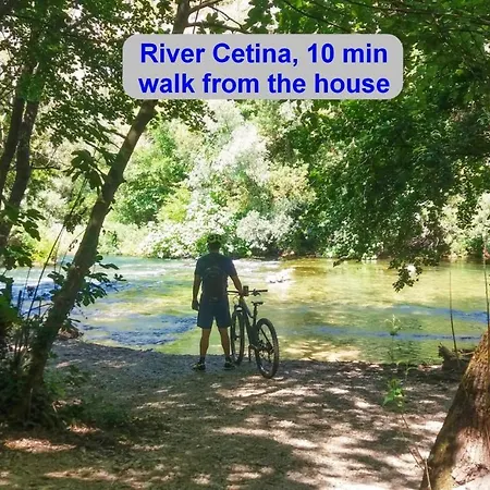 Feriehus Vacation House With The Pool Near River Cetina *