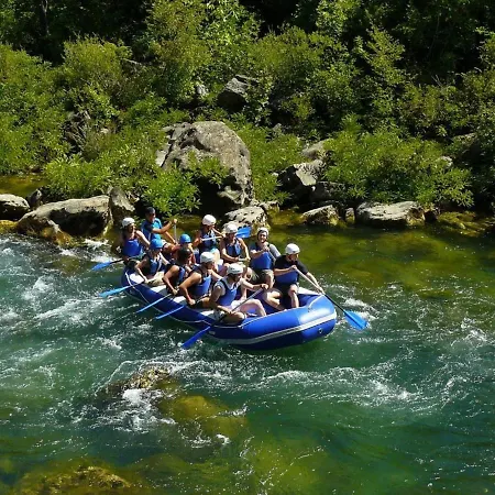 Vacation House With The Pool Near River Cetina Feriehus
