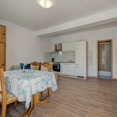 Vacation House With The Pool Near River Cetina Kostanje